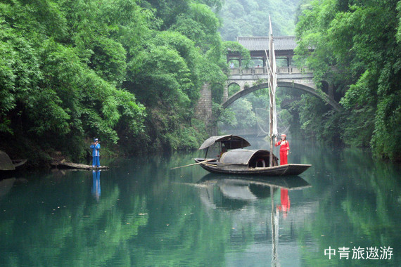 【购实惠】湖北：宜昌/三峡/重庆卧飞6日游【华夏神女/五星/阳台间】