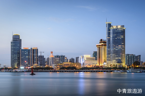 【福建】廈門雙飛5日【植物園+南普陀+曾厝垵+鼓浪嶼｜廈門市區4鉆酒店+1晚夜宿鼓浪嶼｜木偶戲表演｜南音表演】