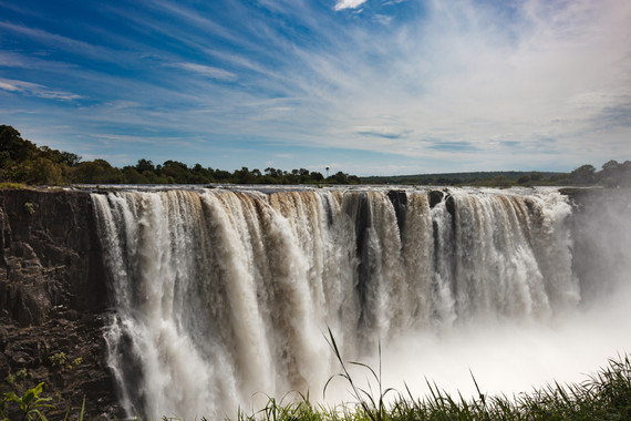 津巴布韦赞比亚博茨瓦纳11日游【横跨两国的维多利亚大瀑布+水陆空全方位游览奥卡万戈三角洲】