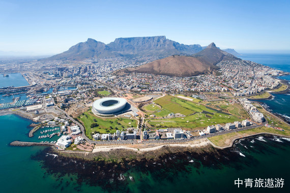 【非洲】南非花园大道+与狮漫步12日【伊丽莎白港丨私人保护区丨齐齐卡玛丨奈斯纳丨奥茨颂丨刚果洞丨鸵鸟园丨摩梭湾丨开普敦】