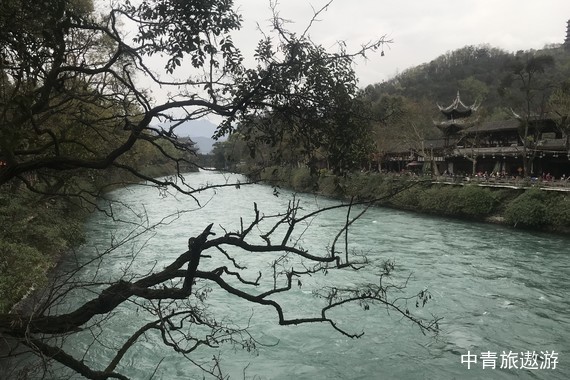 【购实惠】四川成都/童话世界九寨沟/黄龙/世界遗产都江堰/宽窄巷子/特色文化双飞六日游