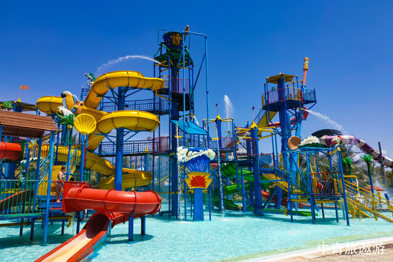 《海岛高光录》越南富国岛·奇境之旅6-7日游【独栋Villa/日落小镇·烟花夜/跨海缆车追日落/快艇潜入果冻海】