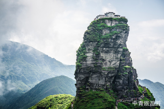 【貴州】純玩雙飛6天【梵凈山丨鎮(zhèn)遠(yuǎn)古城丨黃果樹(shù)瀑布丨陡坡塘瀑布丨天星橋丨西江千戶(hù)苗寨丨荔波小七孔】