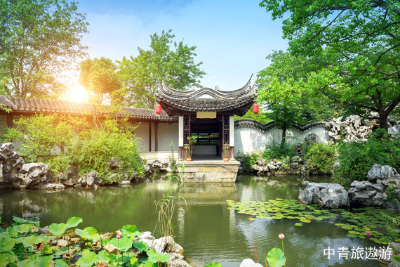 【蜜月旅行季】江苏苏州慢生活5日游【中老年人浪漫之约/入住苏式园林/打卡“小镰仓”/老炮详解苏式文化/听评弹/做青团/探苏绣/拍旗袍写真】