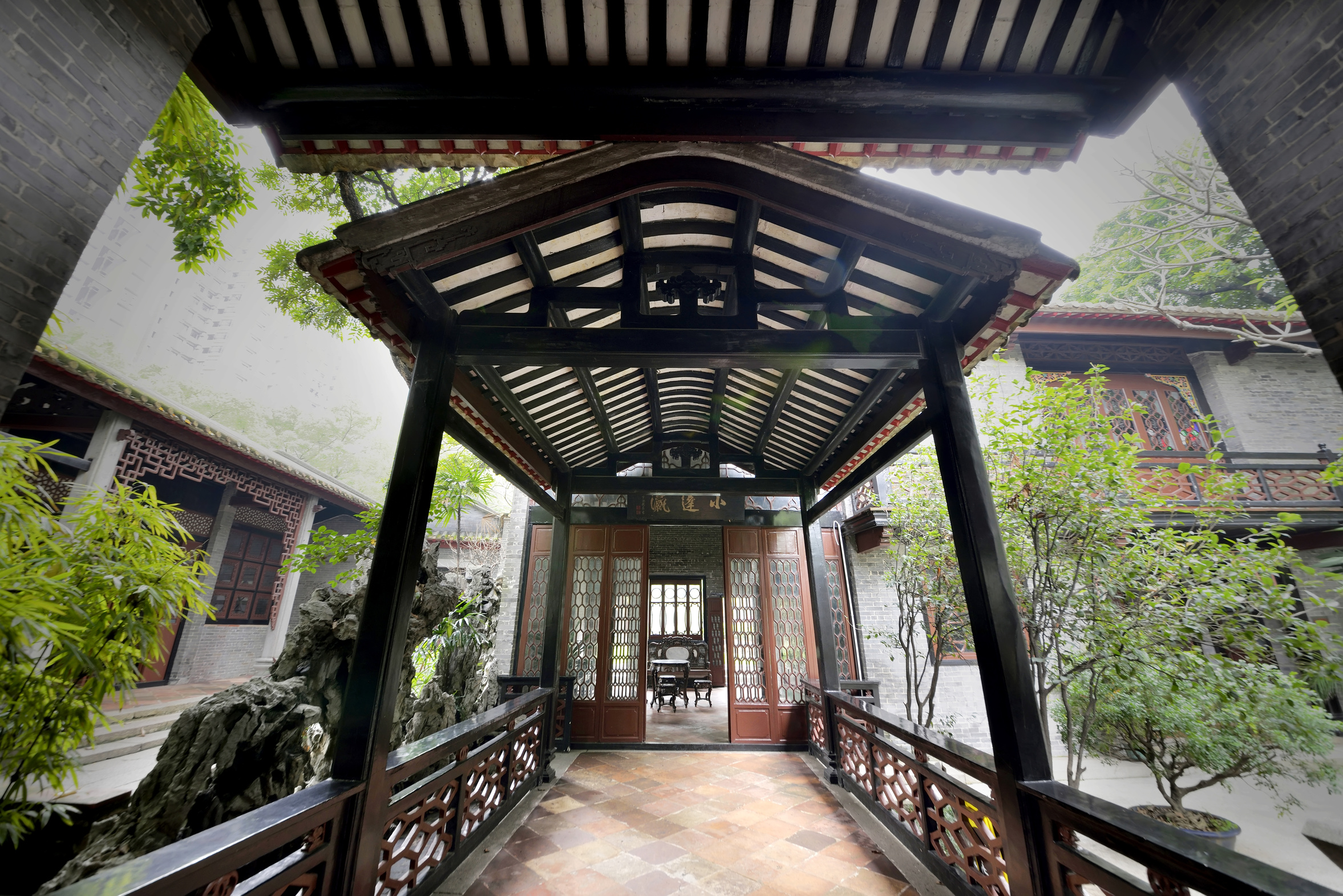 【广东】揭阳+汕头+潮州双飞6日【历史博物馆|跨海大桥|揭阳古城|凤溪竹筏|英歌舞|潮剧】