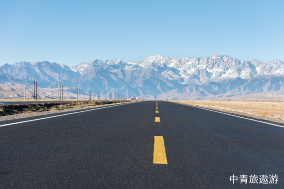 【东北+俄罗斯】北京哈尔滨漠河俄罗斯海参崴高卧10日【漠河舞厅+北极村+驯鹿园+列宁像+百年灯塔+C56潜水艇博物馆+鹰巢山】 