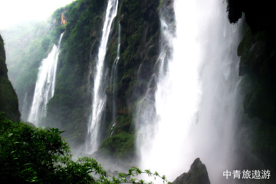 【貴州】貴陽+興義+安順雙臥8日【黃果樹瀑布+萬峰林+馬嶺河+花江峽谷大橋】