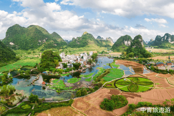 【广西】桂林+阳朔+南宁+巴马+北海双飞9日【四星船大漓江+古东瀑布+遇龙河漂流+银子岩+百魔洞+鹅泉+古龙山大峡谷+德天跨国大瀑布】